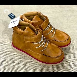 *Brand NEW* OshKosh Boys Boots Size 13 With Tags
